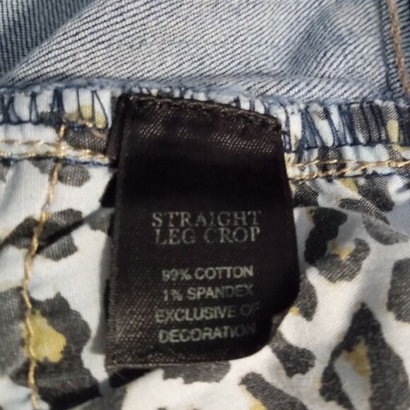 White House Black Market NOIR Sz 4 Women's Straight Leg Crop Jeans - Picture 3 of 5